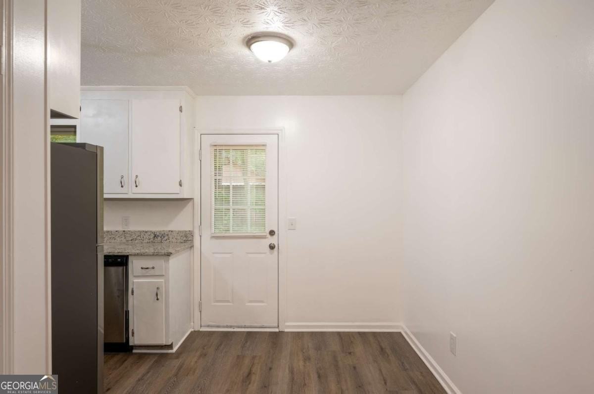 414 Wall Street #4 - Photo 5 of 17