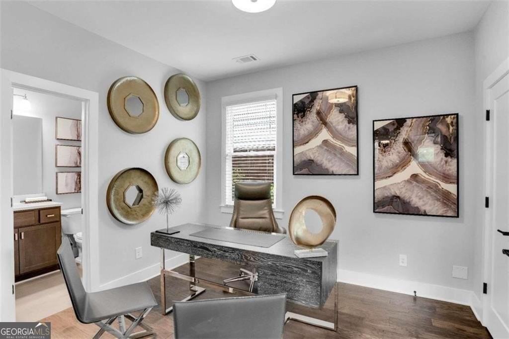 510 Oak Dr - Photo 7 of 38