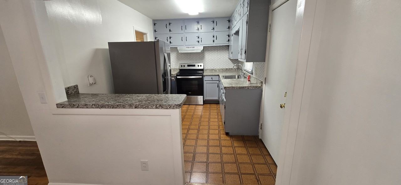 4085 Canby Lane - Photo 6 of 12