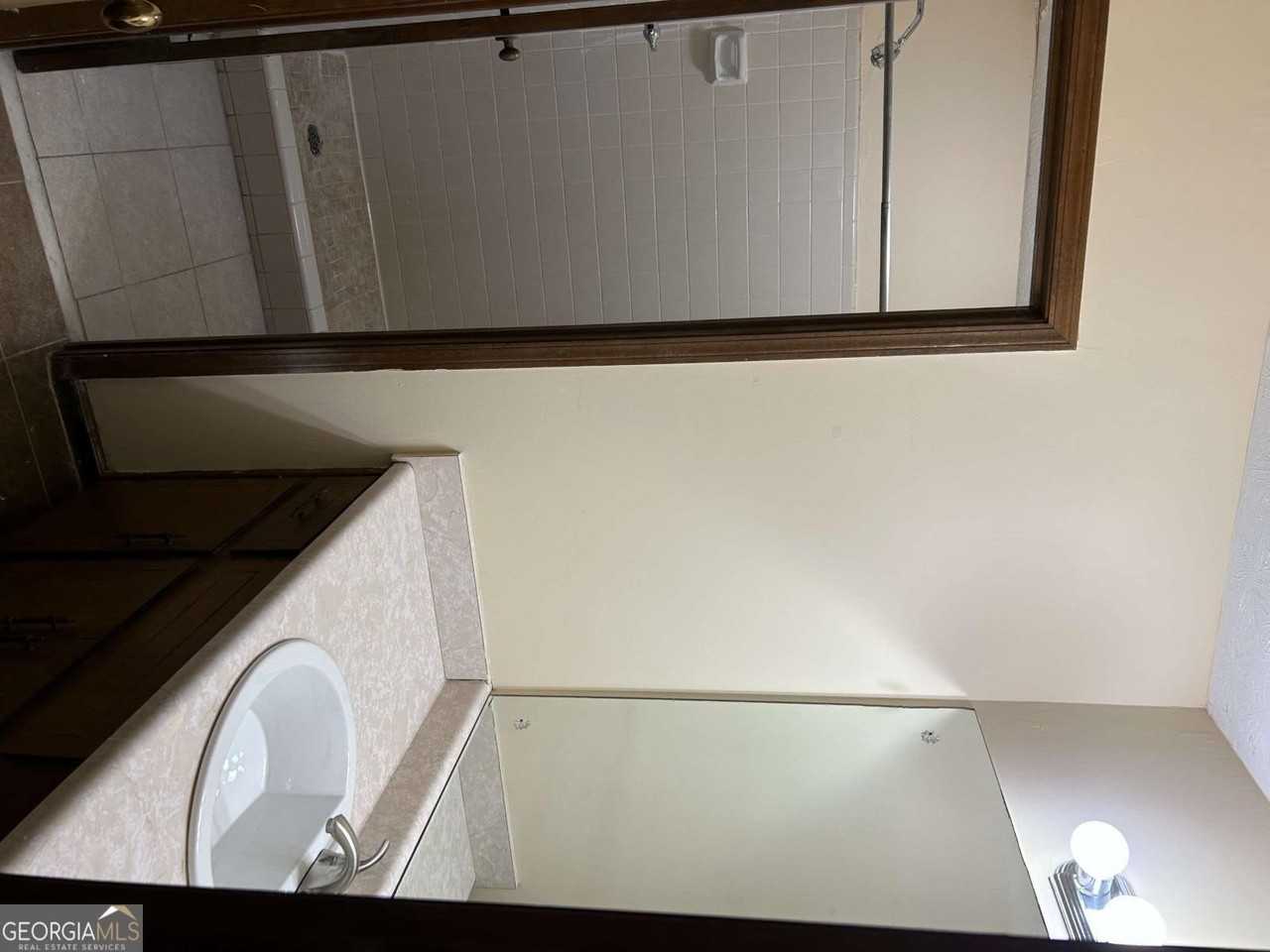 1530 Oleander Ln Sw - Photo 5 of 19