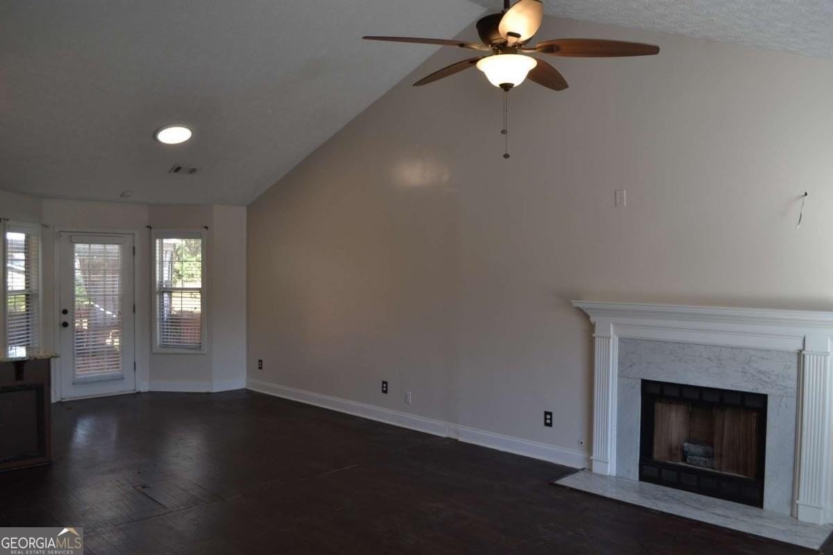 2849 Arendel Drive Northwest - Photo 4 of 23