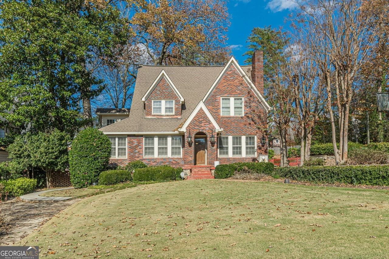 1957 Walker Ave - Photo 2 of 50