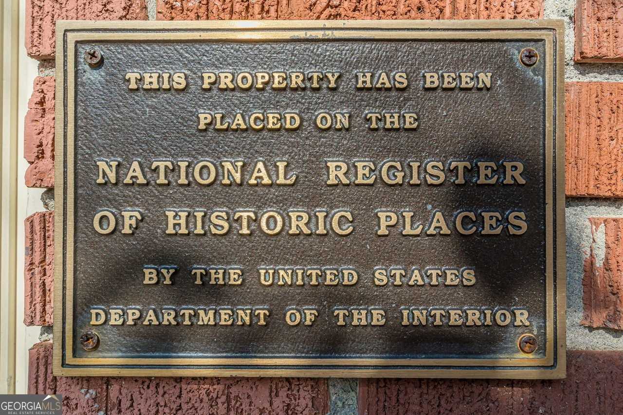 1957 Walker Ave - Photo 4 of 50