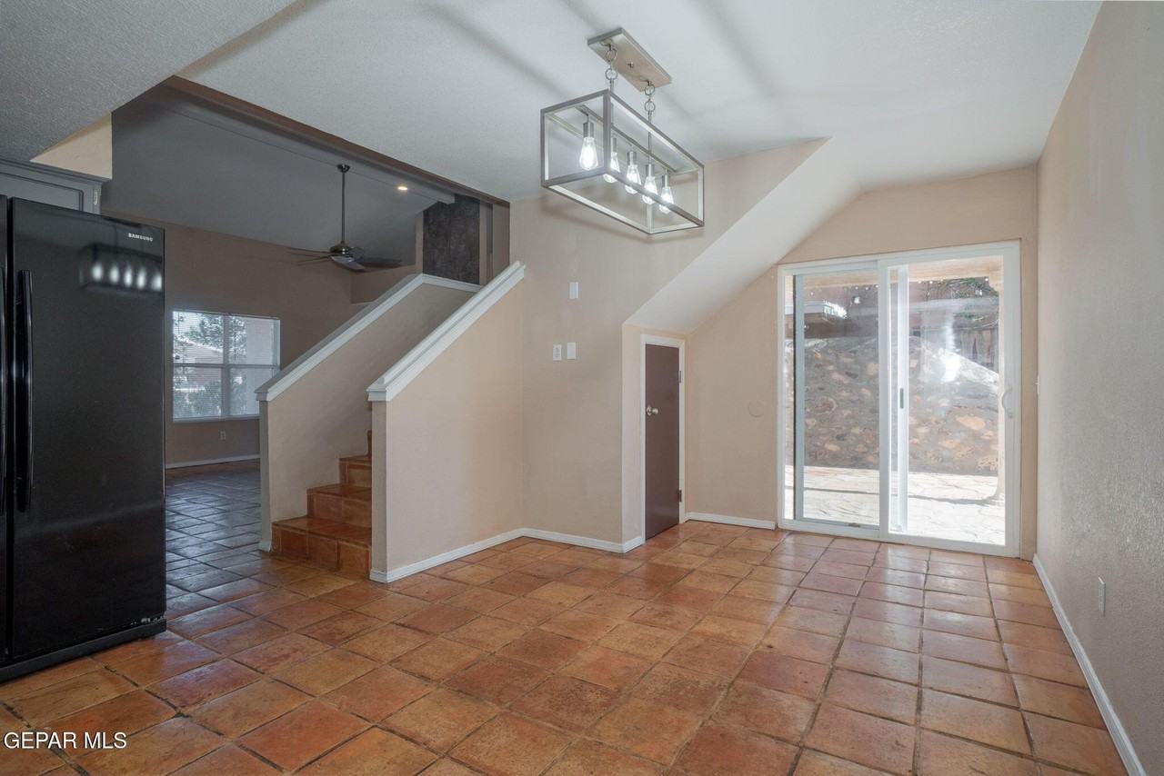 7544 Le Conte Dr Apt A #A - Photo 4 of 24