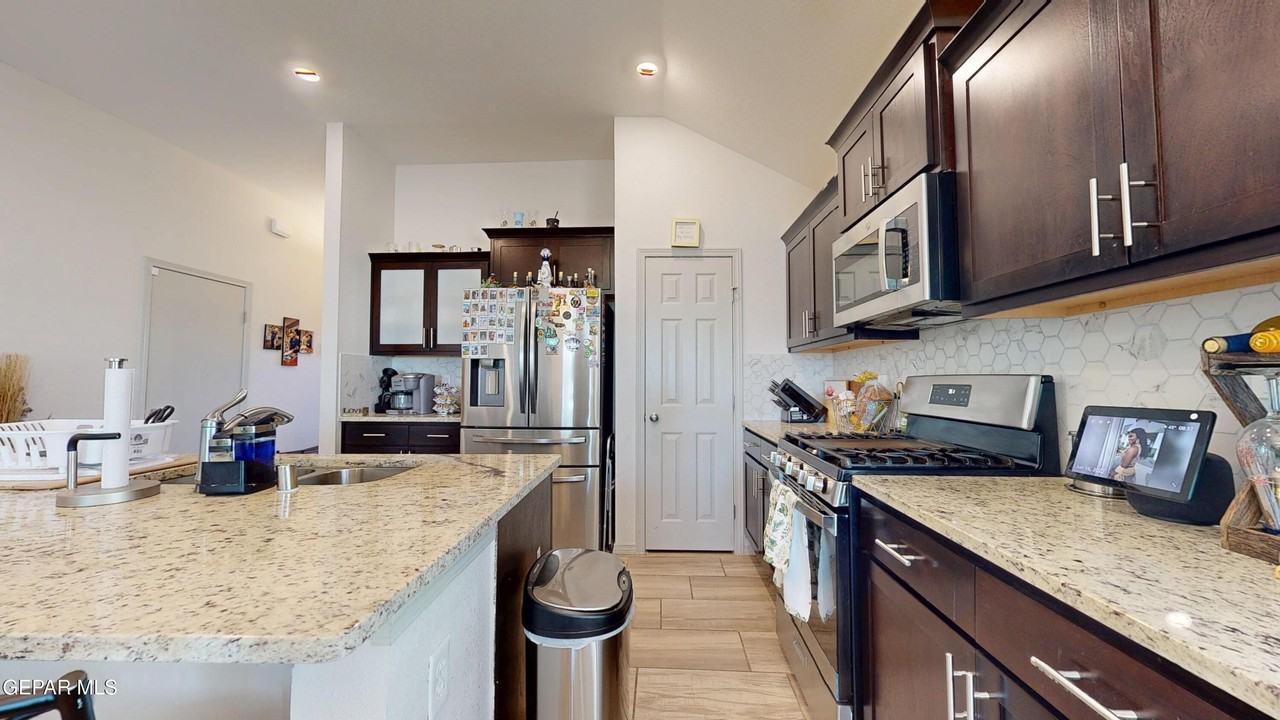 1172 Indigo Sky St - Photo 6 of 44