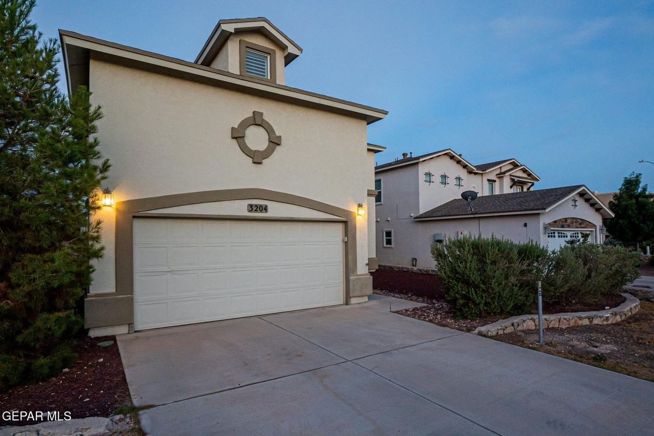 3204 Merry Mdw - Photo 4 of 37