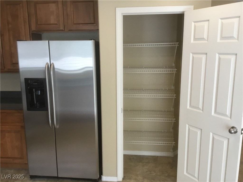 8277 Wildwood Glen Dr - Photo 5 of 29