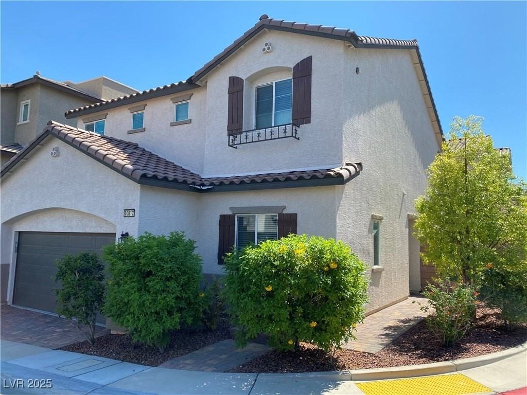 10817 Wrigley Field Ave - Photo 2 of 27