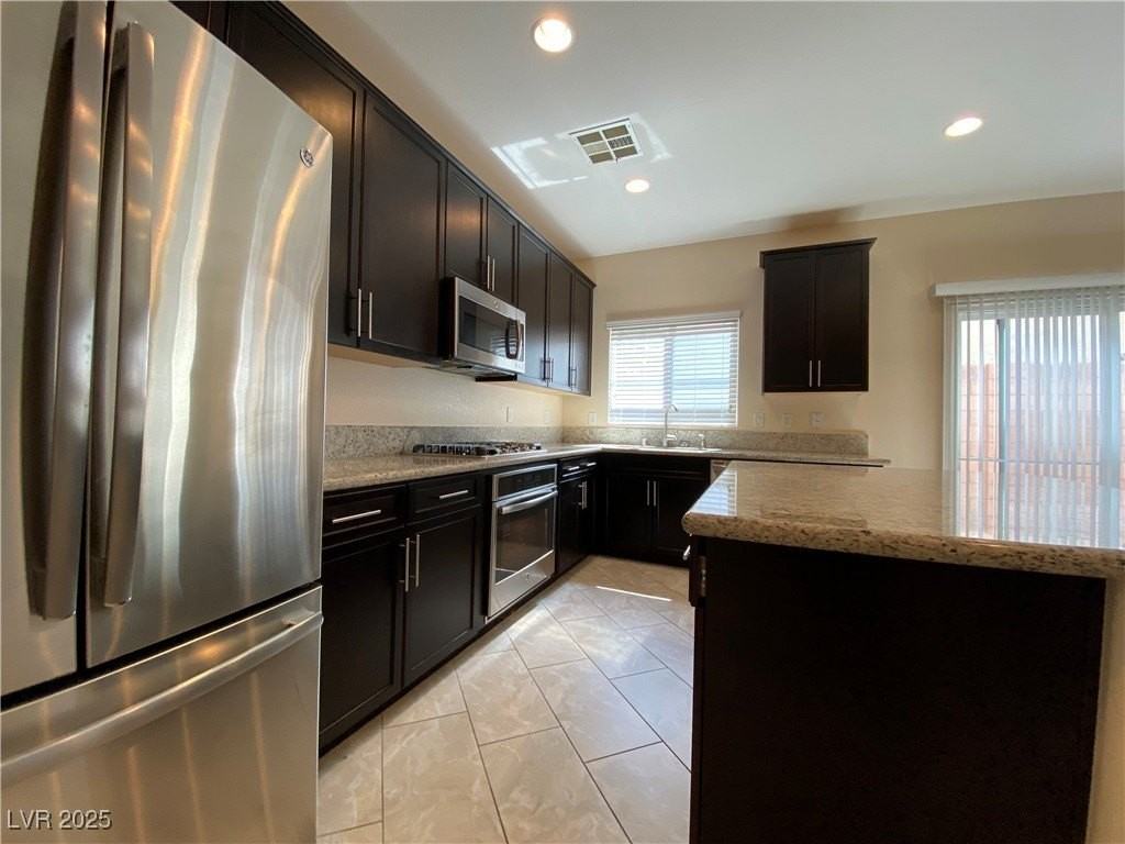 10817 Wrigley Field Ave - Photo 4 of 27