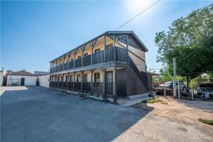 featured image of 130 North Texas Avenue #4