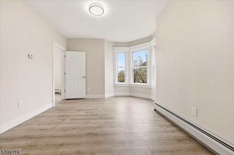 162 Walnut St - Photo 4 of 17