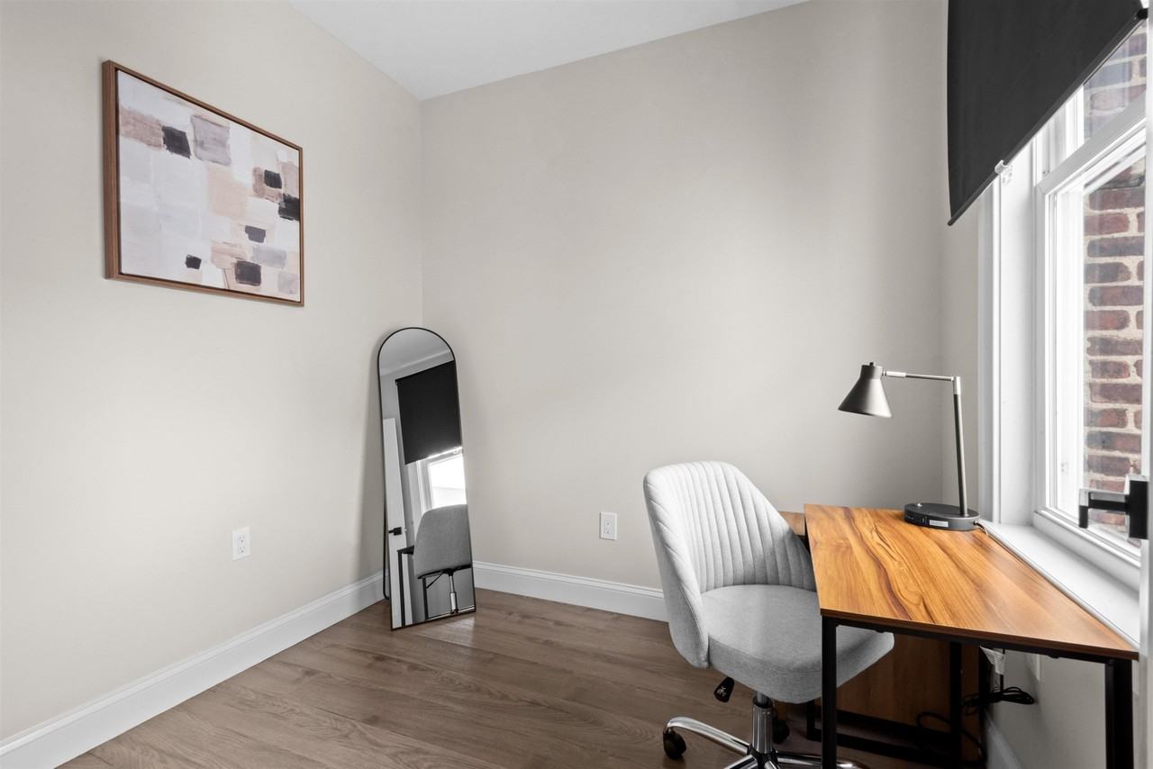 3316 Summit Ave #2 - Photo 7 of 11