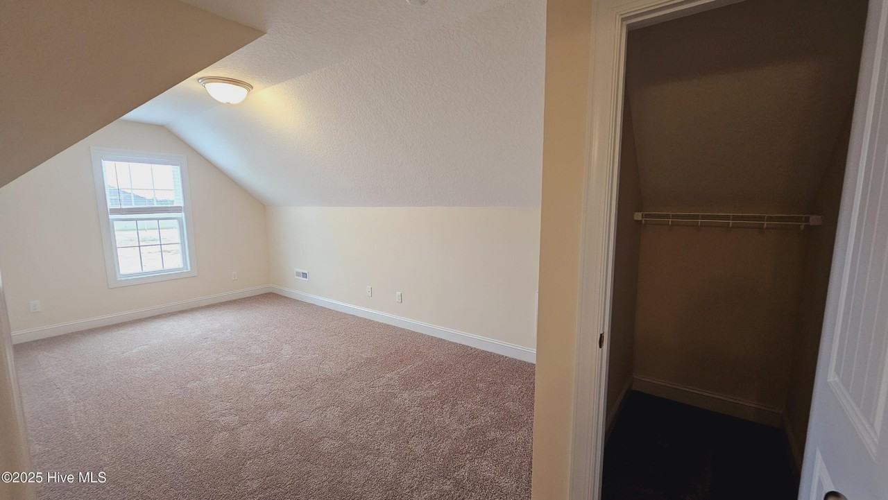 542 Appalachian Trl N - Photo 3 of 25