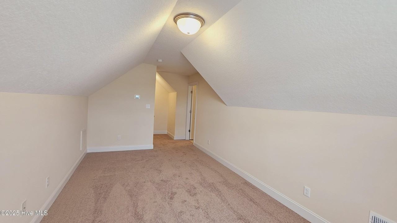 542 Appalachian Trl N - Photo 5 of 25