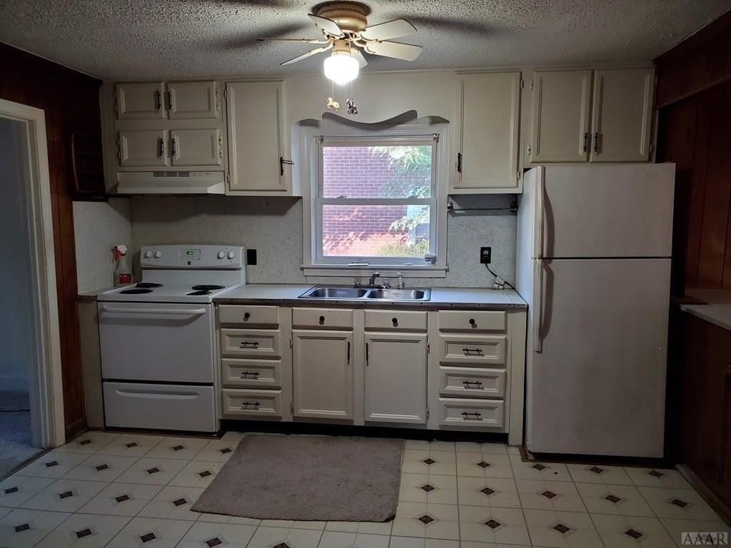 1302 Highland Avenue - Photo 4 of 13