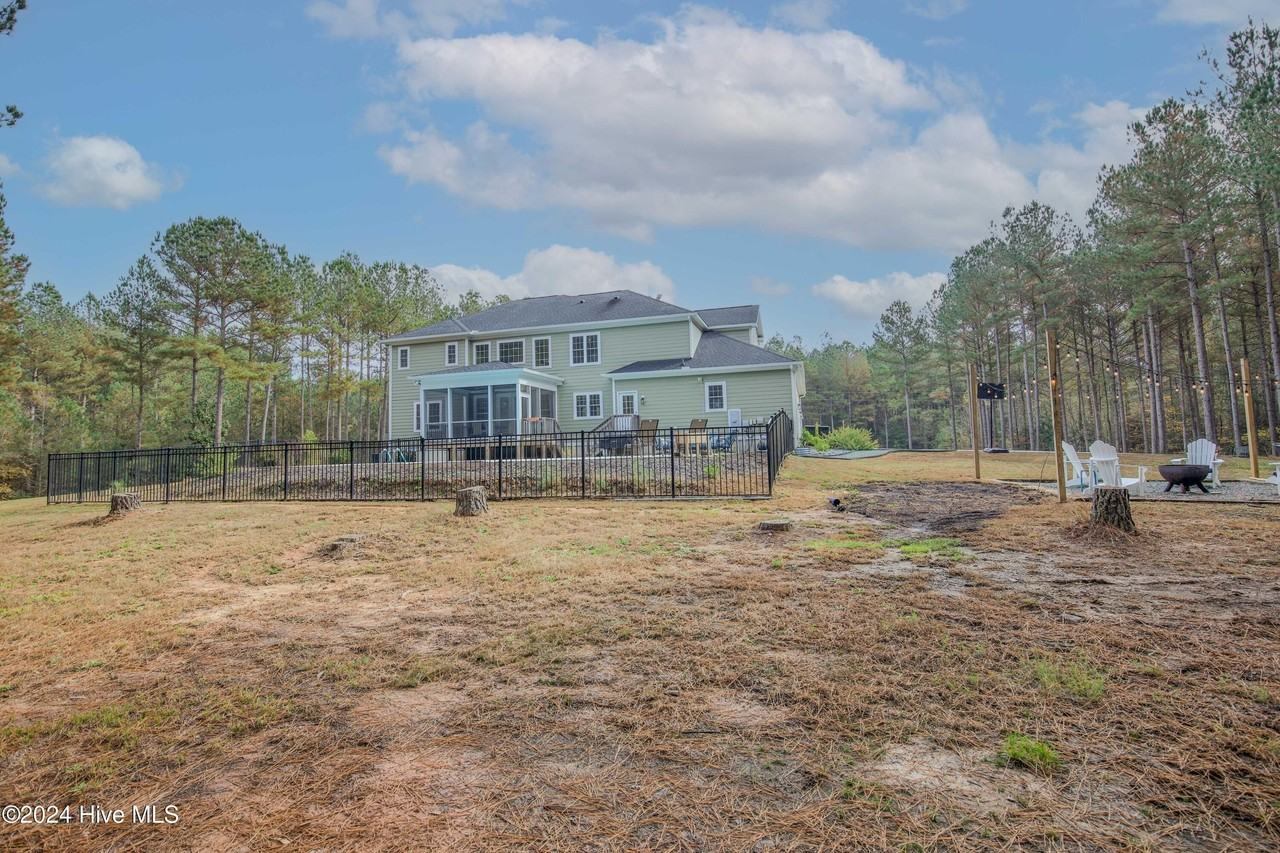 365 Willow Brook Dr - Photo 5 of 50