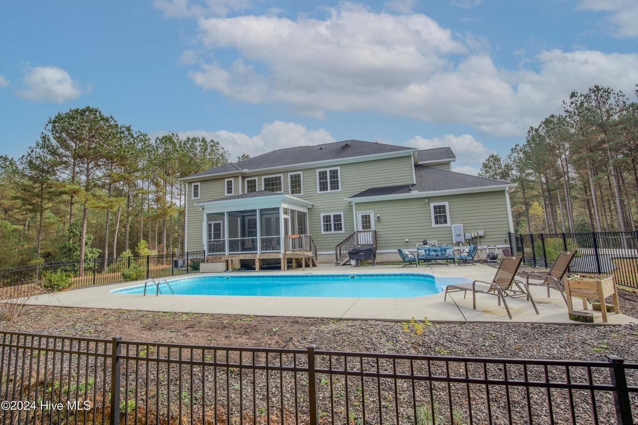 365 Willow Brook Dr - Photo 7 of 50