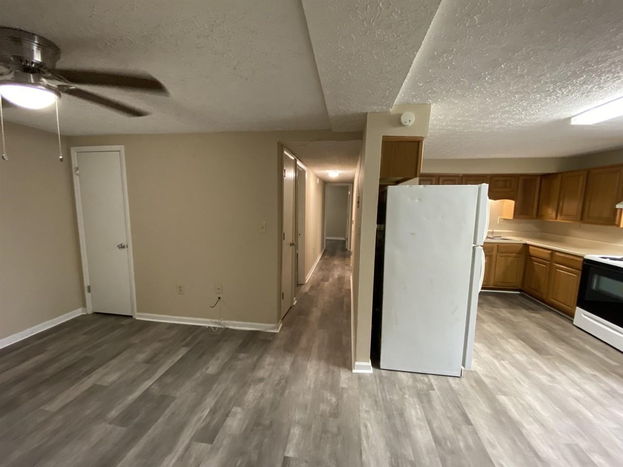 610 Reading Road - Photo 3 of 19