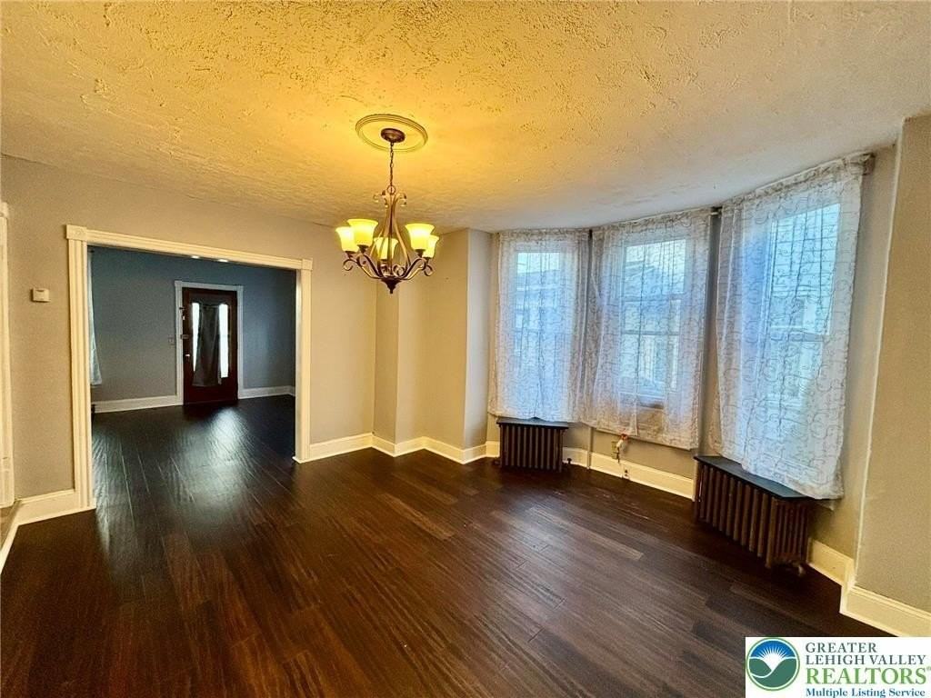 35 E Pennsylvania Ave - Photo 3 of 8