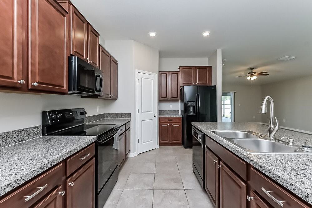 11222 Leland Groves Dr - Photo 6 of 16