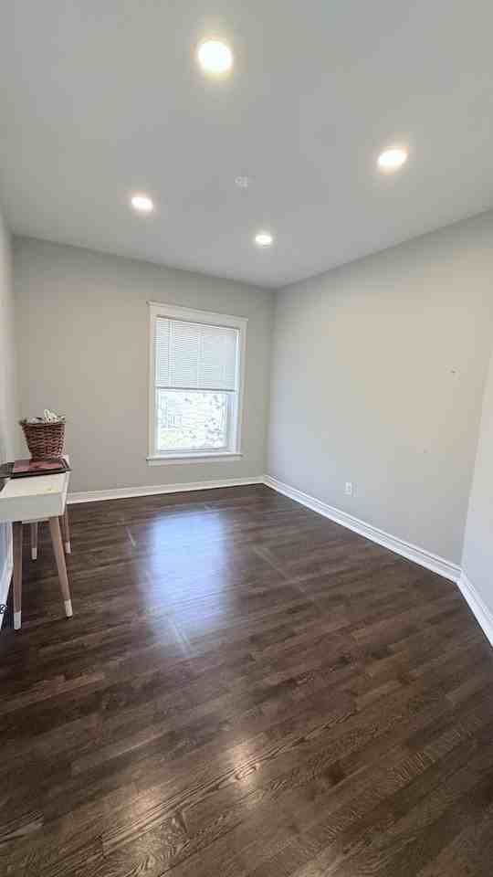 3767 North Southport Avenue - Photo 3 of 10