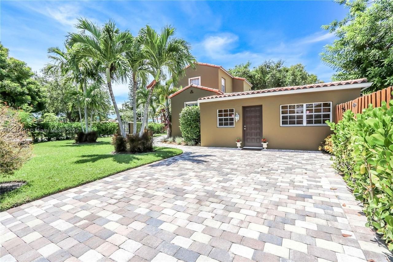 1700 Sw 14th Ave - Photo 5 of 37