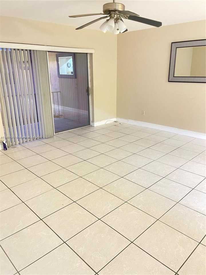 10383 Southwest 88th Street #N5 - Photo 7 of 9