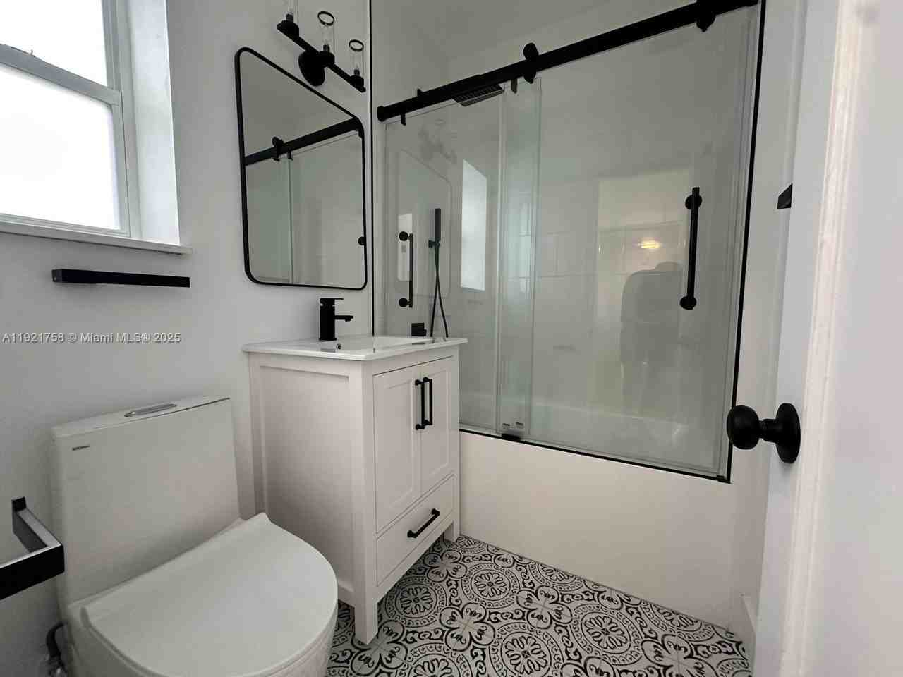 1567 S Le Jeune Rd #3 - Photo 7 of 10