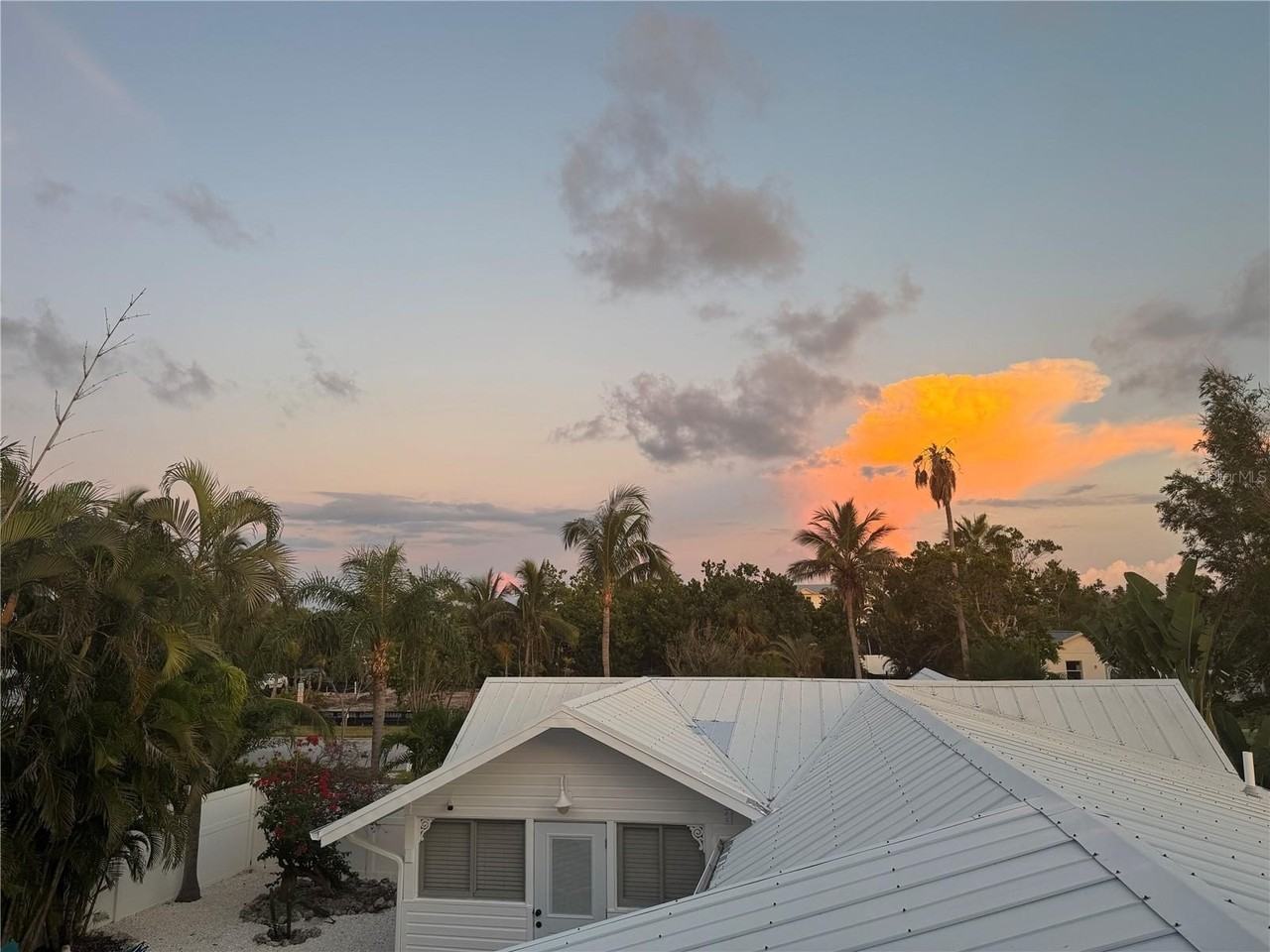 701 Broadway St - Photo 3 of 34