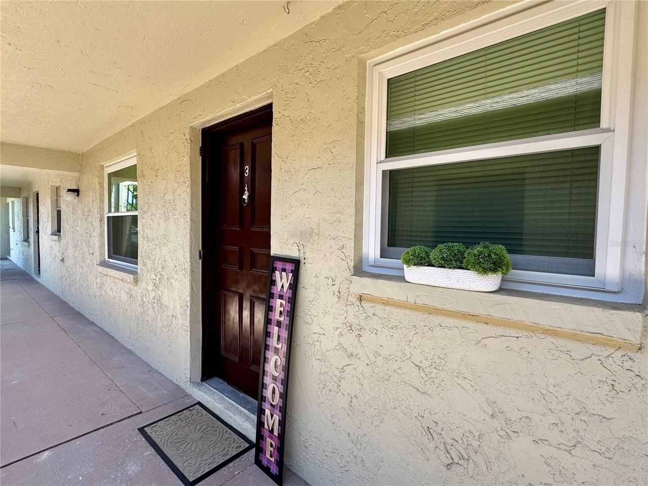 1100 E Bay Dr #3 - Photo 4 of 37