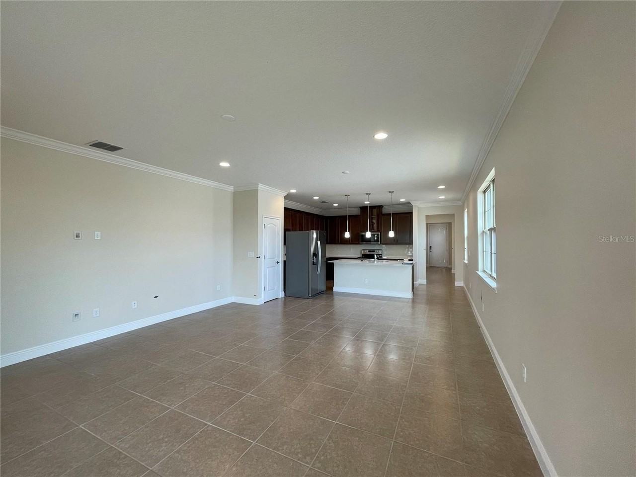 3430 Sagebrush St - Photo 4 of 22