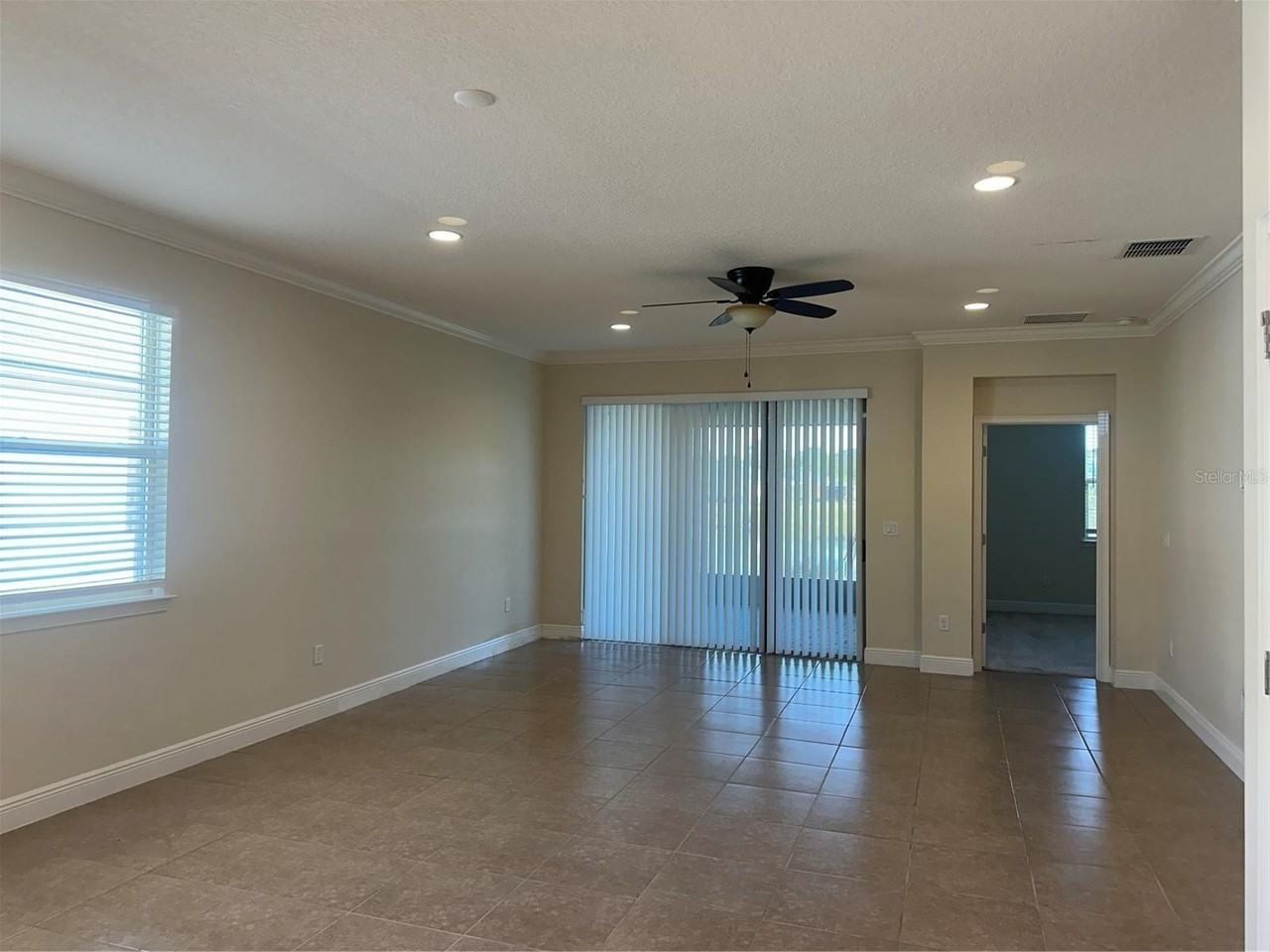 3430 Sagebrush St - Photo 5 of 22