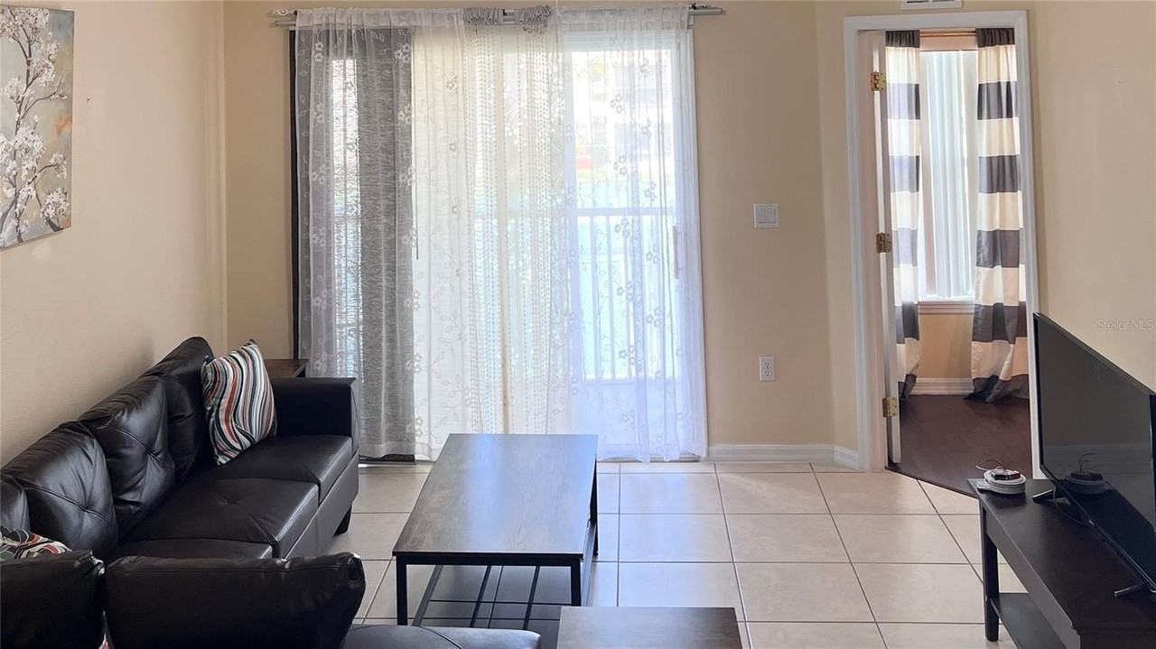 8848 Grand Palms Cir #B - Photo 7 of 14