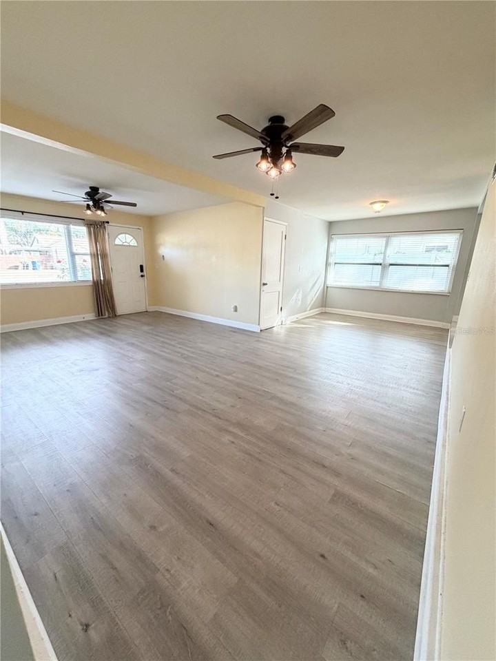 3448 19th St N - Photo 3 of 25