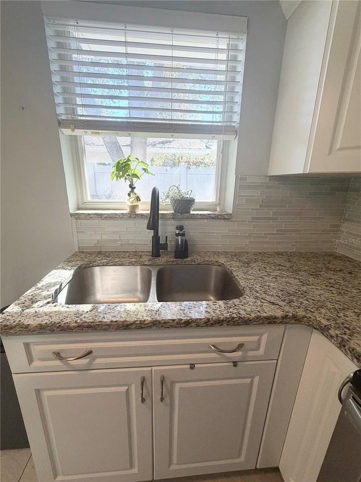 3448 19th St N - Photo 7 of 25