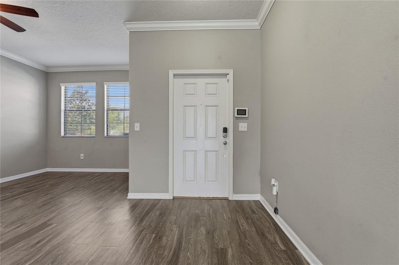 4320 Fennwood Ct - Photo 5 of 50