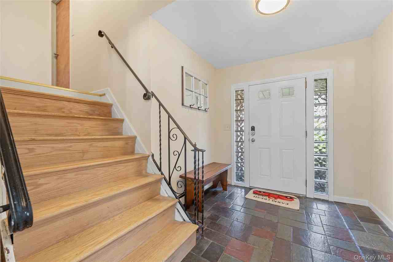 145 Washington Ave - Photo 4 of 36