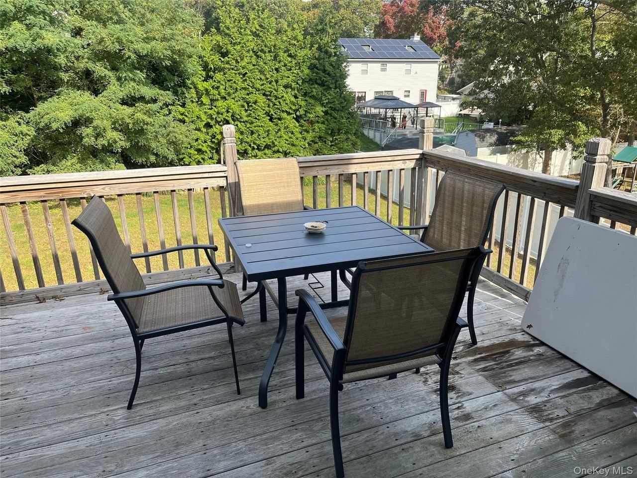 39 Elder Ave - Photo 6 of 12