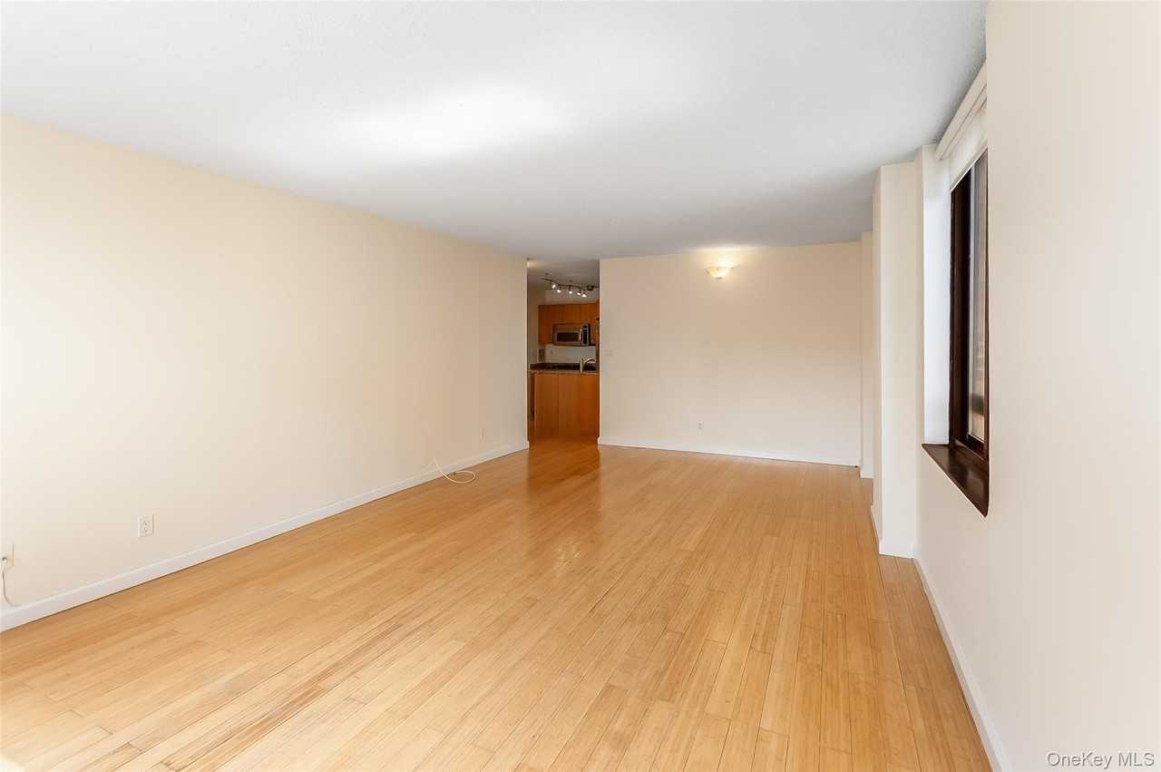 2287 Johnson Avenue #9E - Photo 4 of 14