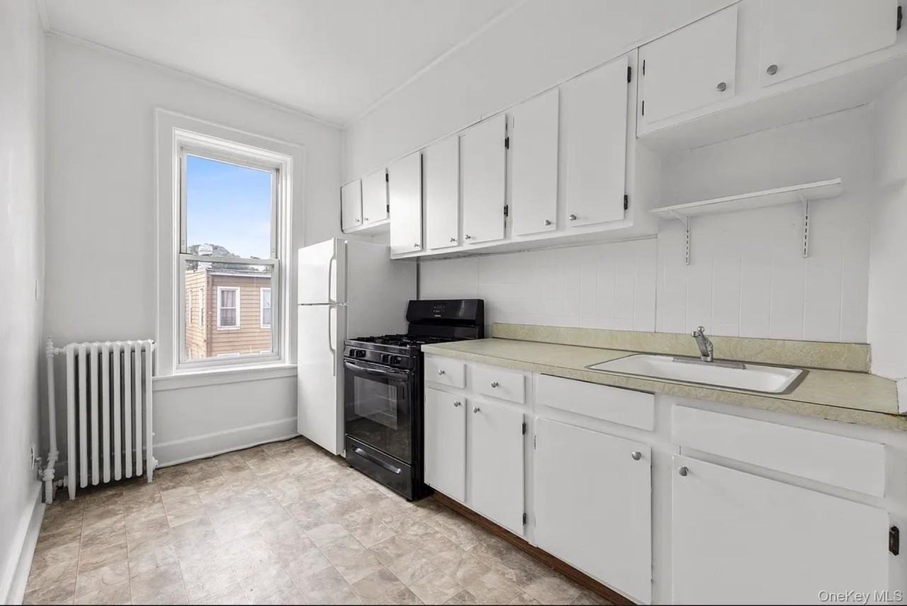 71-52 68th Street #2R - Photo 6 of 9