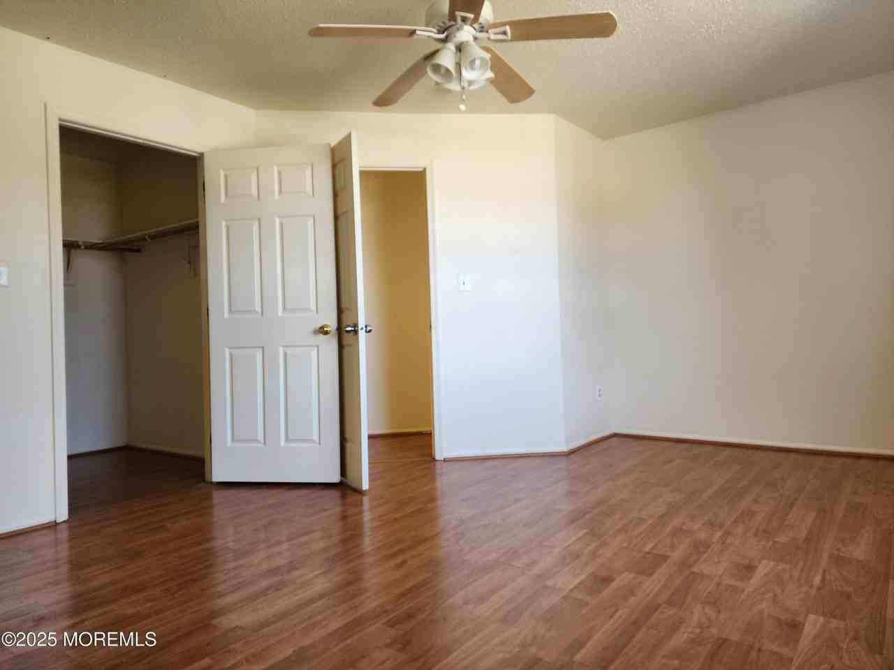 1 Skylark Ct - Photo 6 of 22