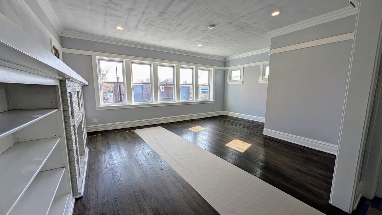 5028 West Lawrence Avenue #2 - Photo 4 of 17