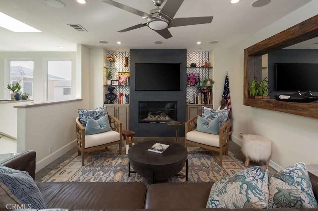 309 Marguerite Ave #C - Photo 2 of 15