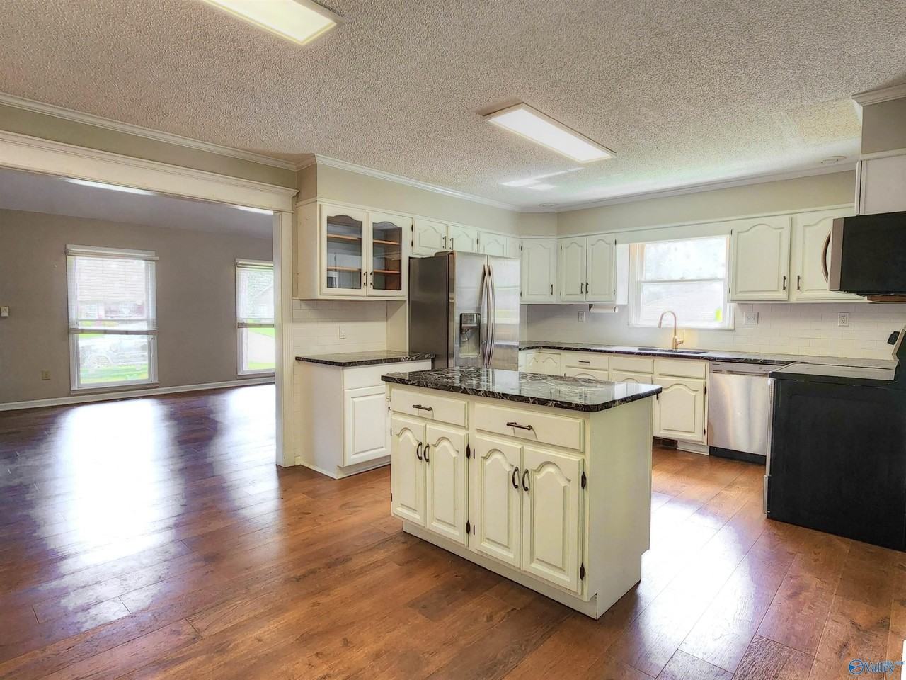 1815 Shellbrook Dr Nw - Photo 6 of 22