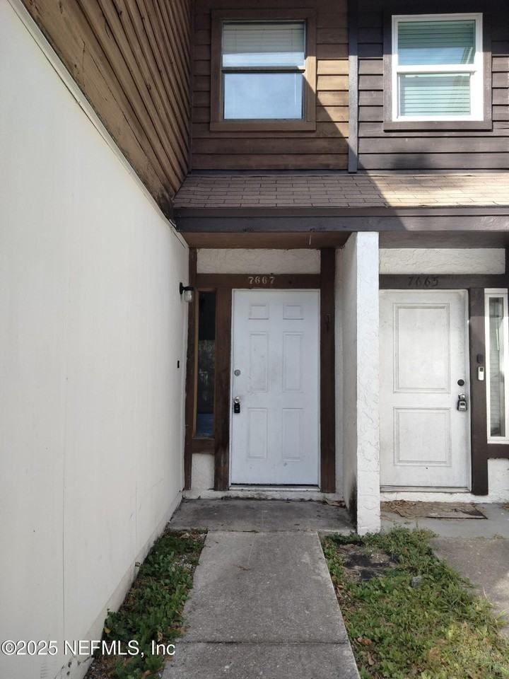 7667 Jana Lane South