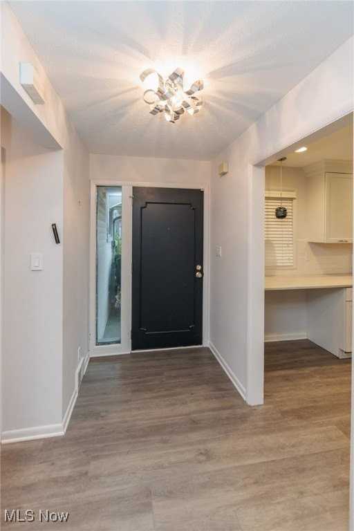 2500 Deborah Dr - Photo 2 of 42