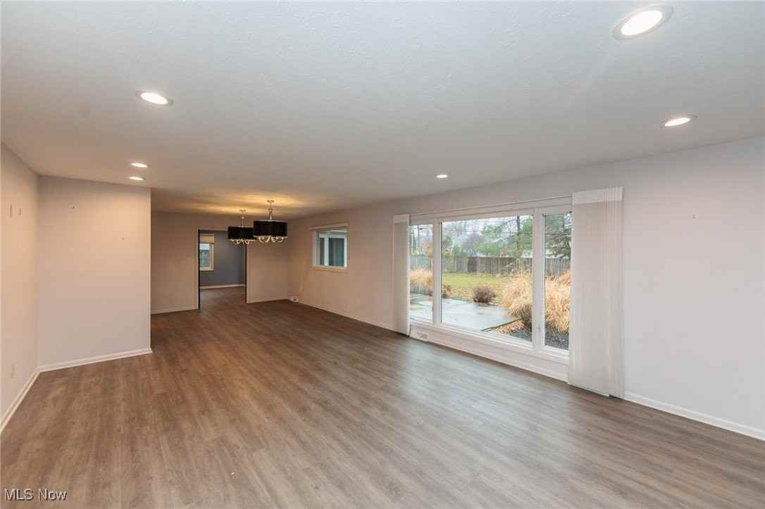 2500 Deborah Dr - Photo 3 of 42