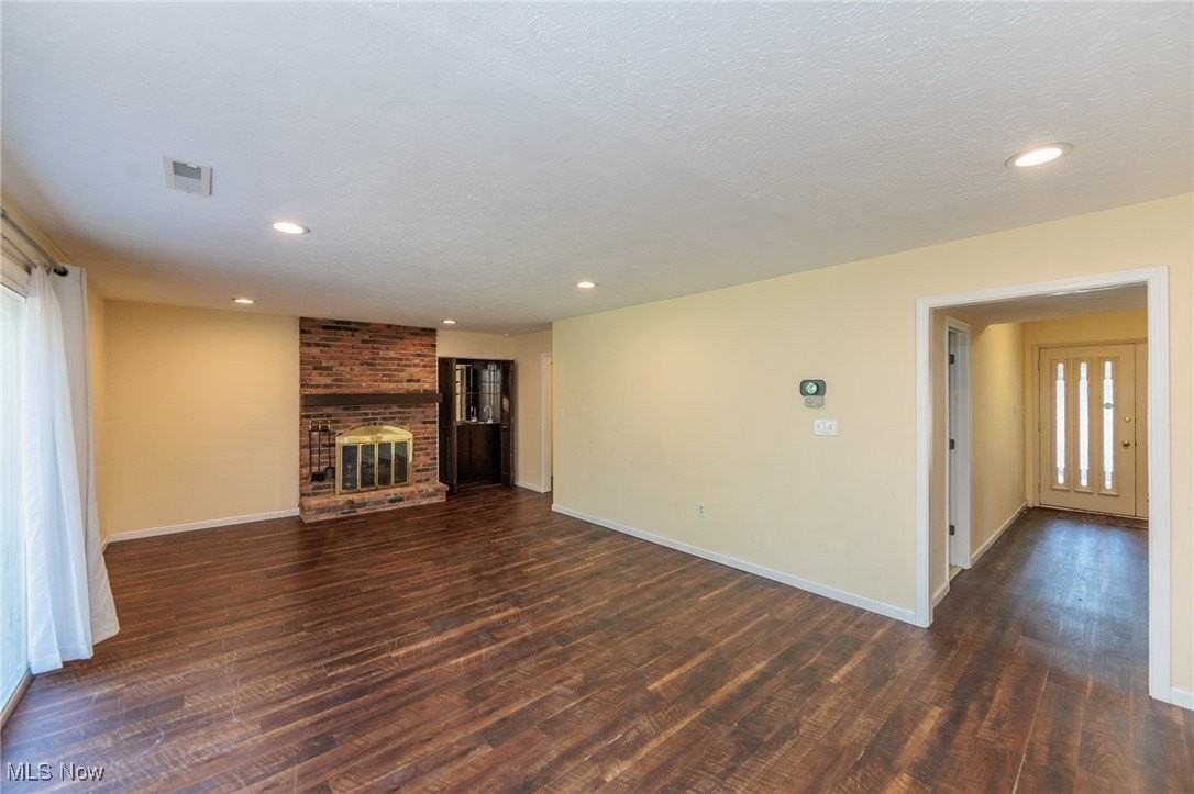 25111 S Woodland Rd - Photo 4 of 50