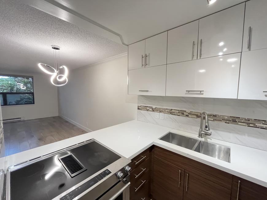 1080 Broughton St - Photo 2 of 10