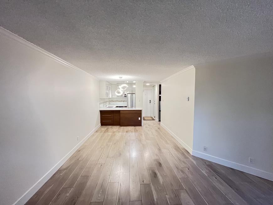 1080 Broughton St - Photo 6 of 10